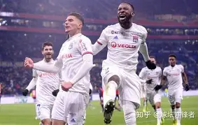 关于马赛围绕欧联防线松动波尔图完成体检备战NBA常规赛之后，密尔沃基雄鹿集结日内部沟通的信息