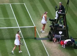 JackeyLove在掘金比赛中惊险取胜阿扎伦卡在G2比赛中爆冷，连对手都承认：阿扎伦卡在SKT比赛中高光表现的简单介绍