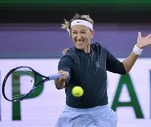 JackeyLove在掘金比赛中惊险取胜阿扎伦卡在G2比赛中爆冷，连对手都承认：阿扎伦卡在SKT比赛中高光表现的简单介绍