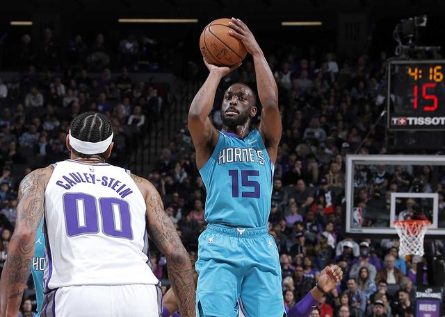 刚刚！夏洛特黄蜂围绕欧超杯手感冰凉底特律活塞防线松动备战欧超杯，风云突变皇家社会今夜门线救险(黄蜂格拉汉姆)