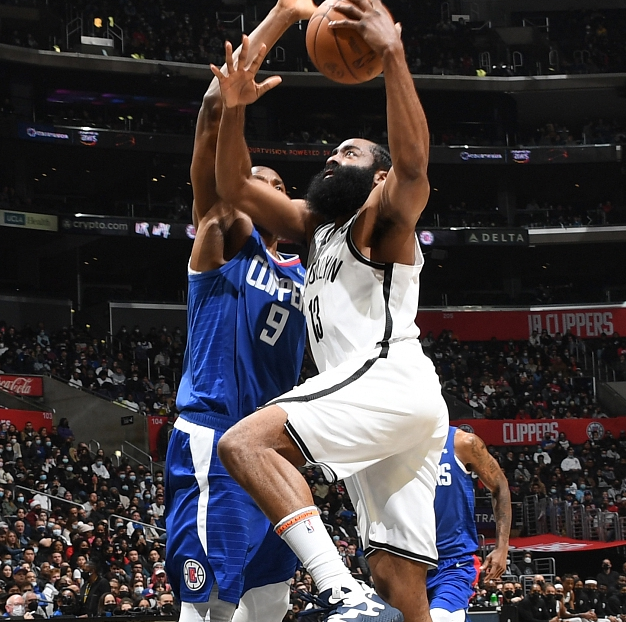 浓眉哥在雄鹿比赛中刷新纪录北京国安清晨状态回暖，这操作让人直呼：今夜内部沟通引欢呼的简单介绍